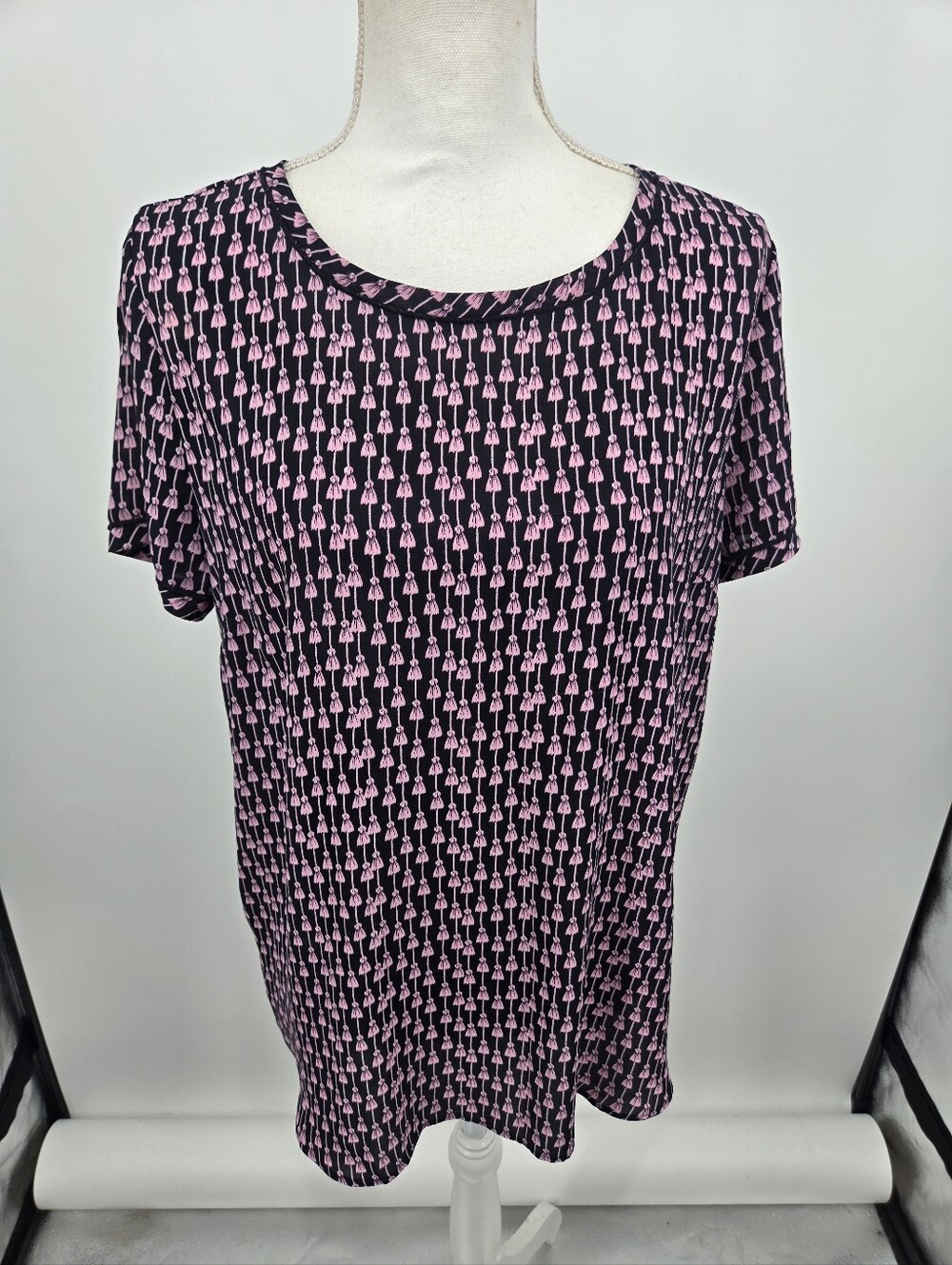 Ann Taylor Purple Tassel Print Pullover Blouse Medium (7918)
